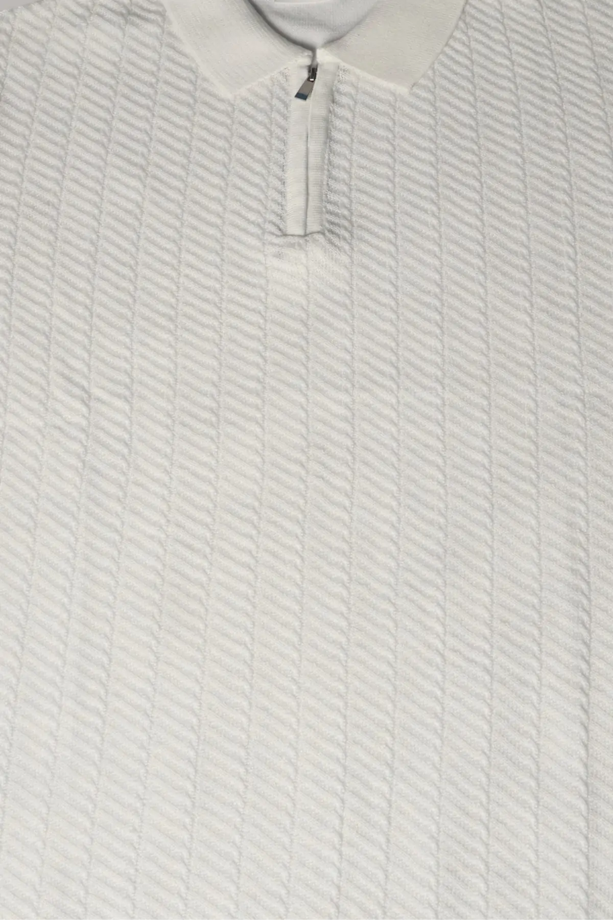 Menâ€™s Textured Zip Polo Knit Shirt