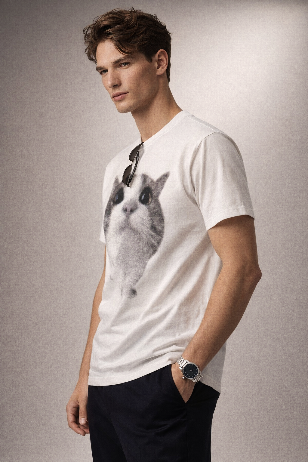 White Graphic T-Shirt – Cat Print