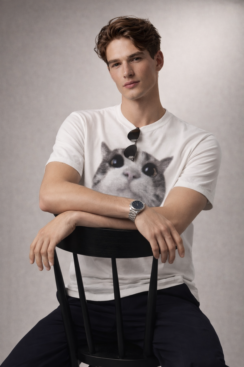White Graphic T-Shirt – Cat Print